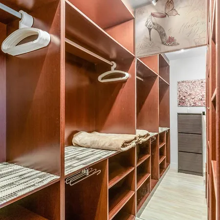 51 Avenue Apartmán